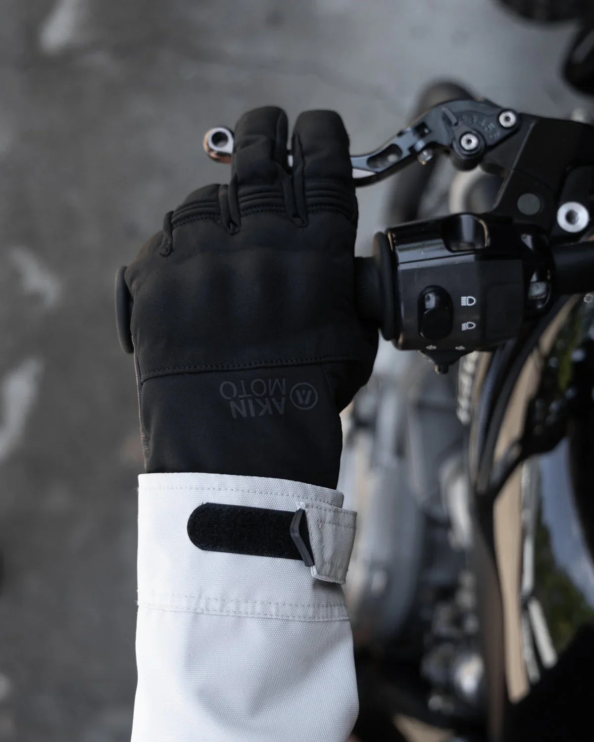 AKIN MOTO - ALPHA MOTORCYCLE GLOVES - Image 4