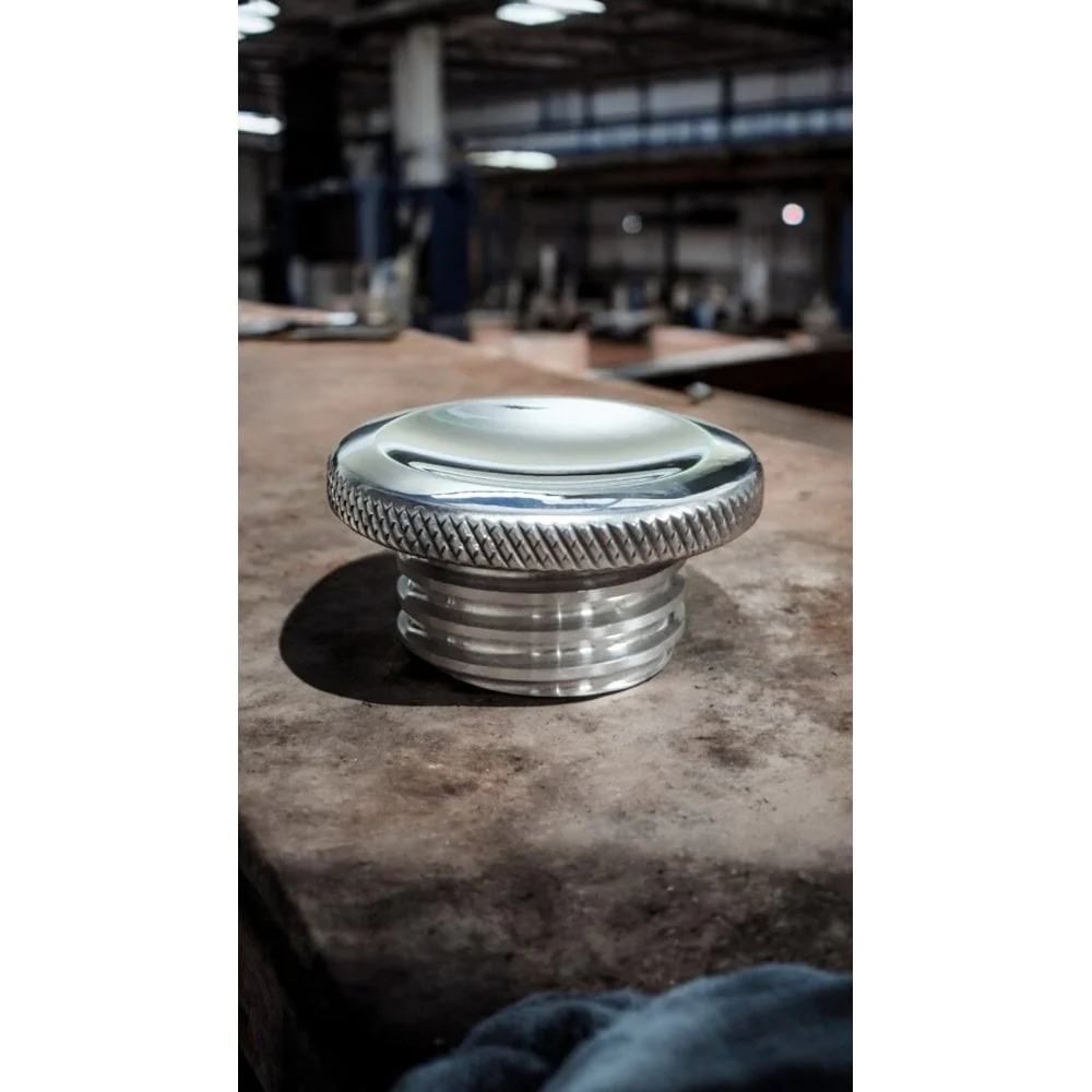 Jetson Dished Low Pro Gas Cap for Triumph and Harley Davidson - Image 2