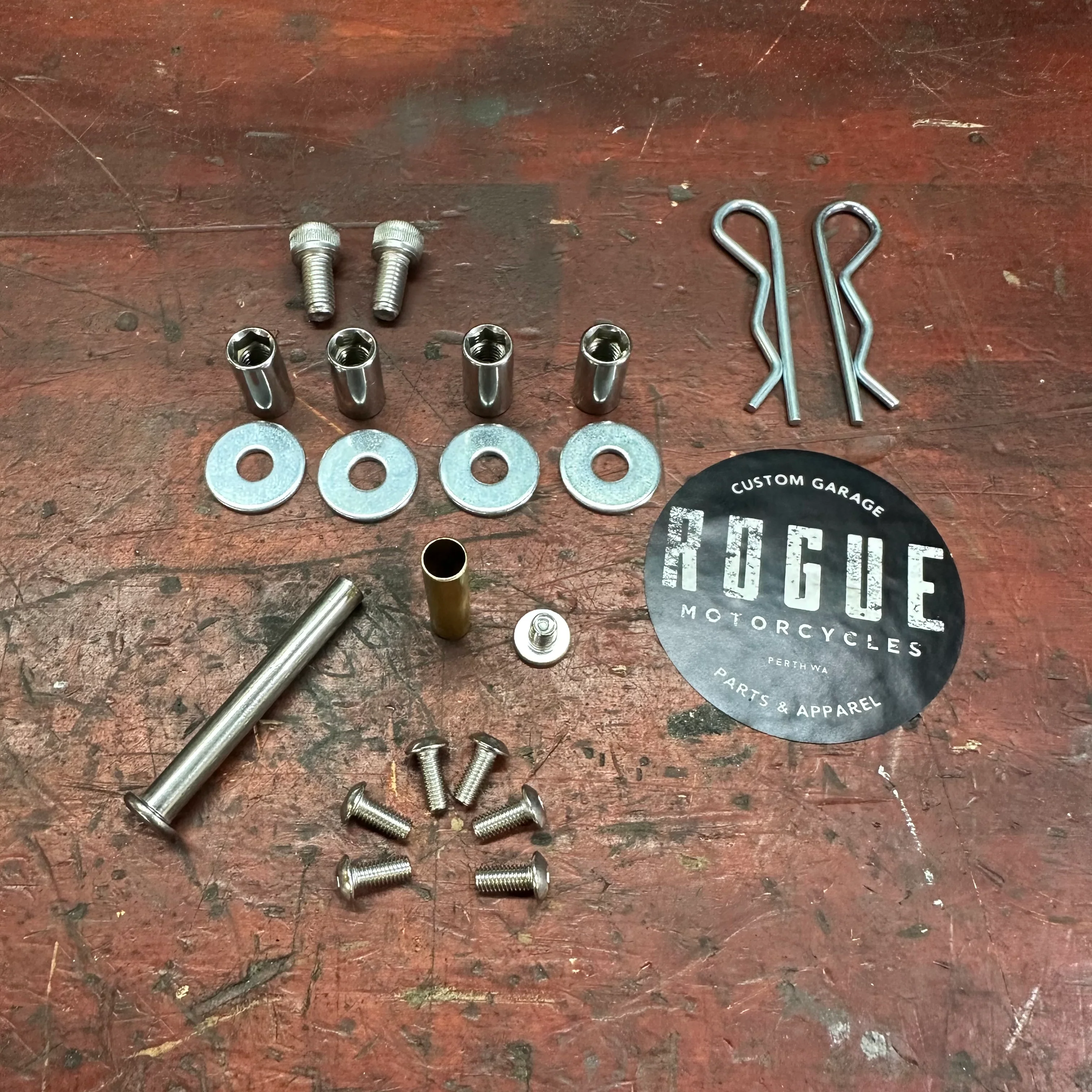 BMW R18 sprung bobber seat kit - Image 21
