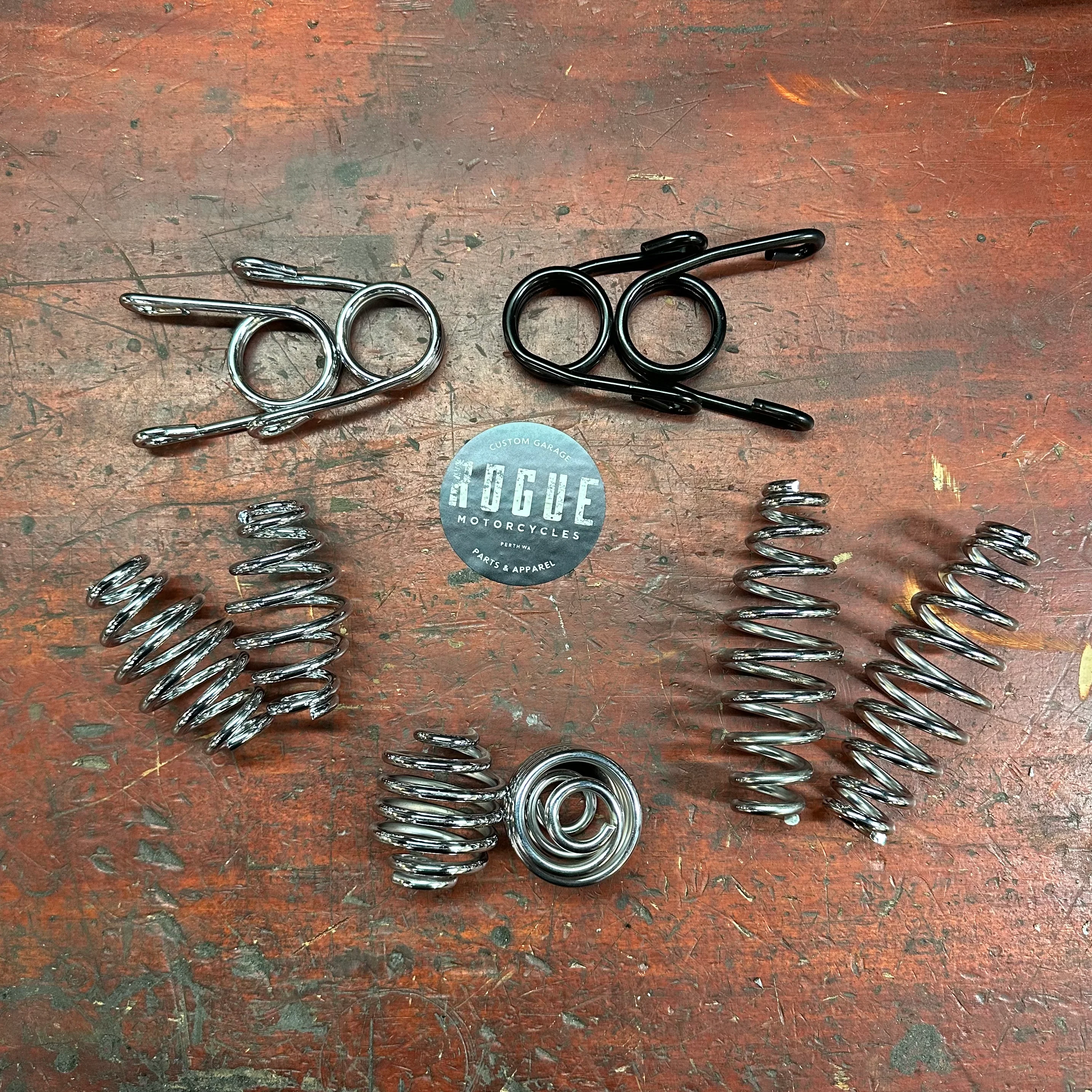 BMW R18 sprung bobber seat kit - Image 22