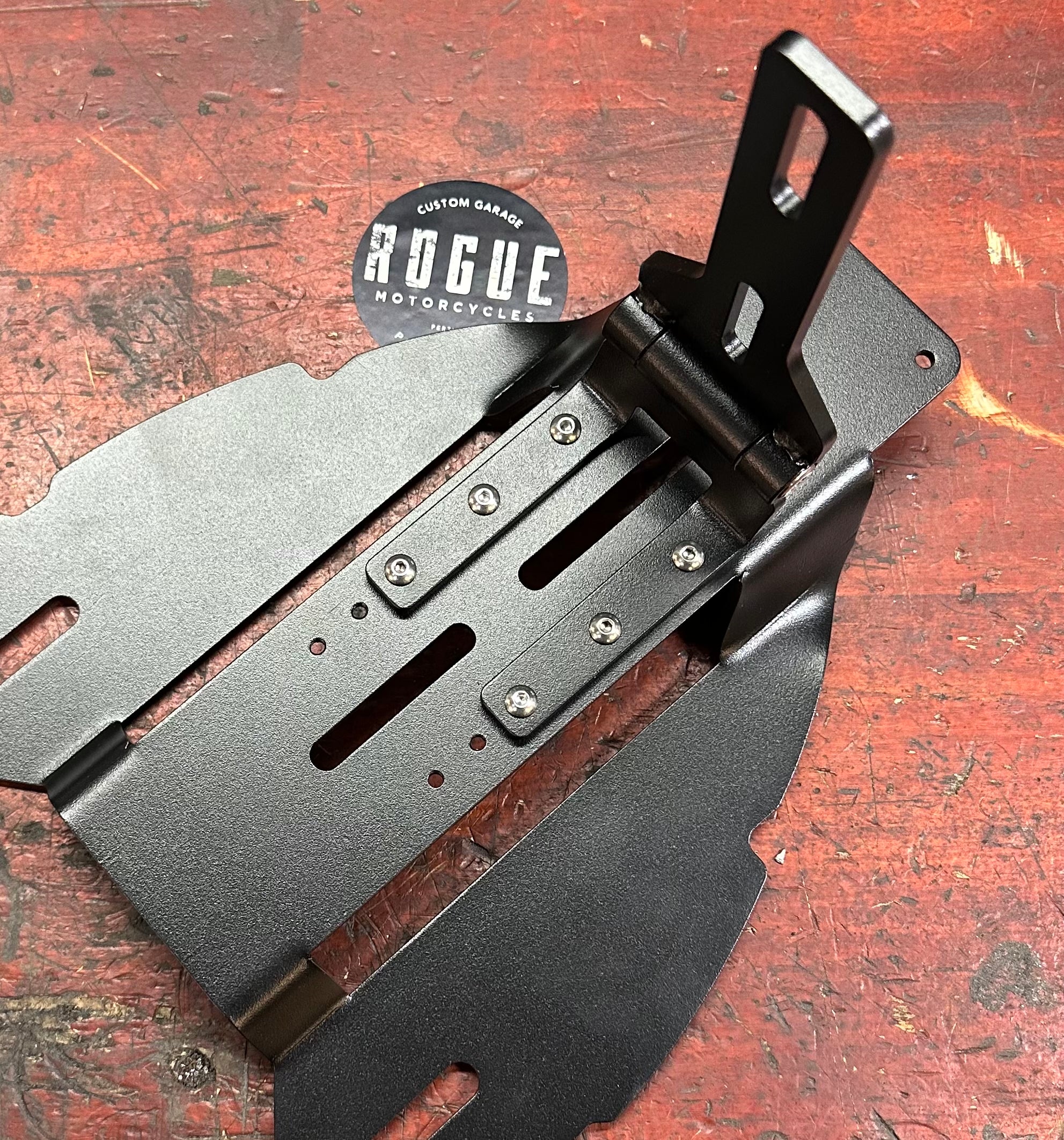 BMW R18 sprung bobber seat kit - Image 26