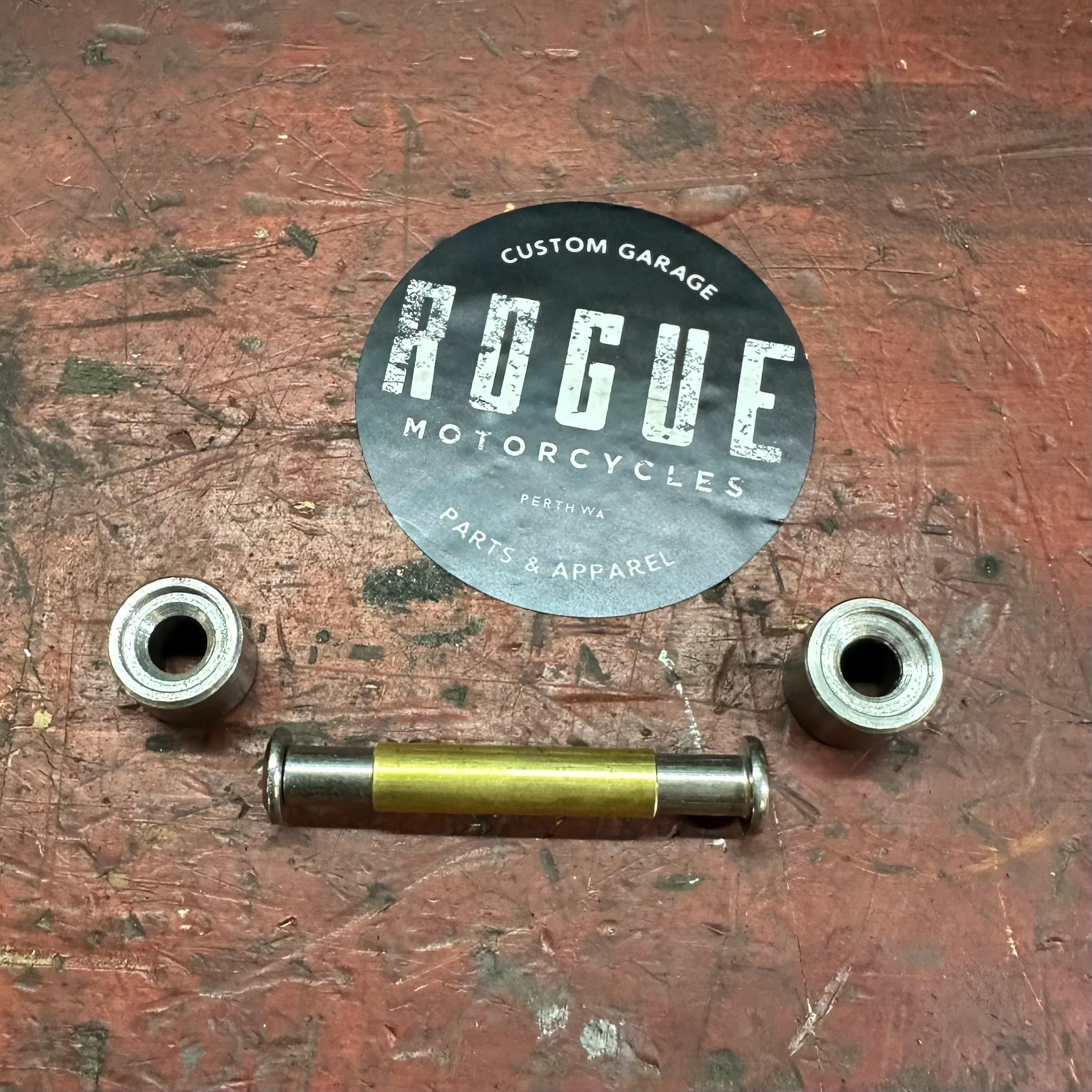 BMW R18 sprung bobber seat kit - Image 28