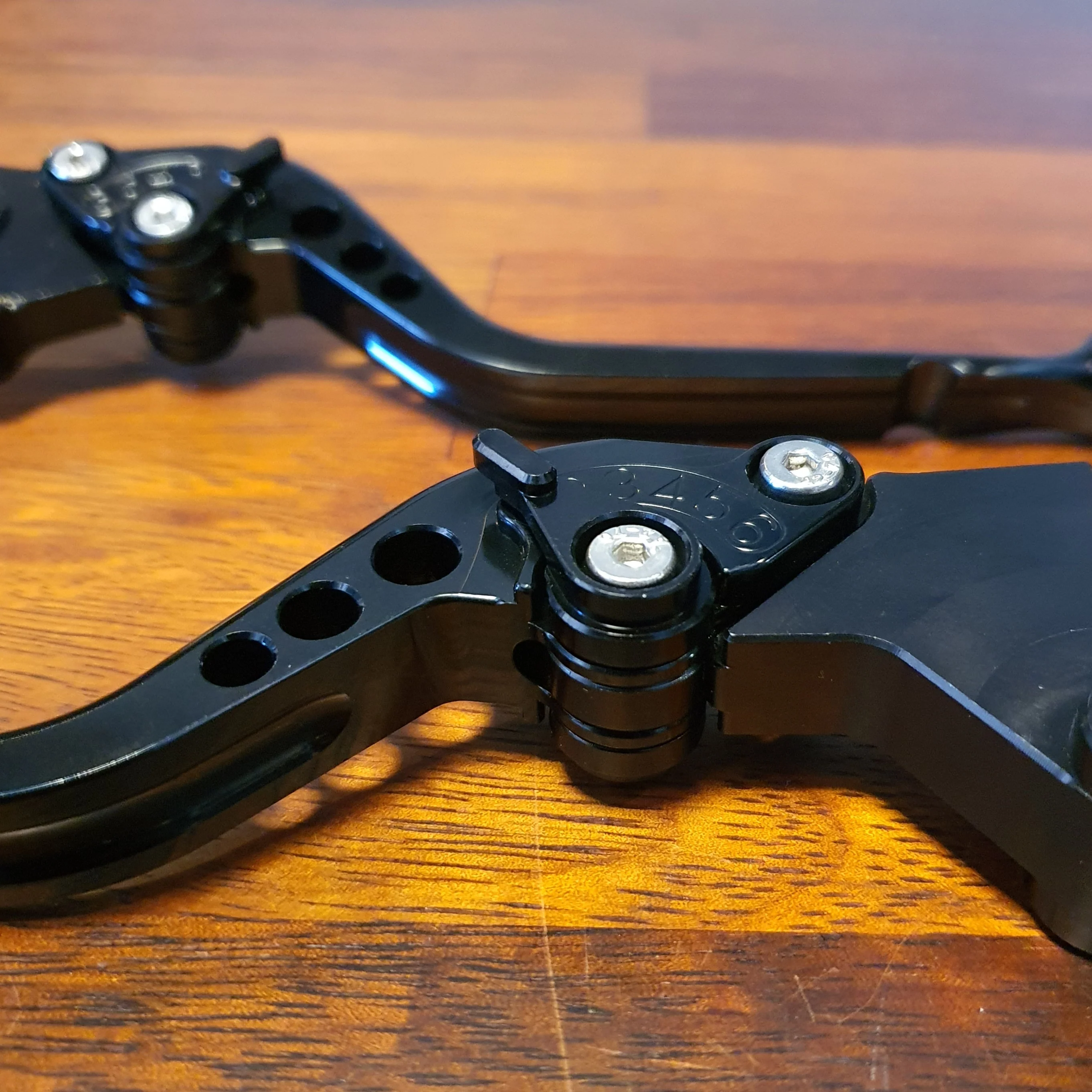 CNC Levers LONG - Royal Enfield 650 - Image 6