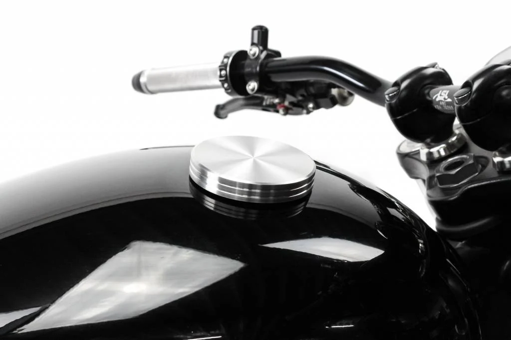 FUEL TANK CAP "PURE" – TRIUMPH BONNEVILLE, SCRAMBLER, THRUXTON - Image 2