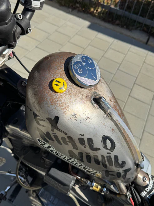 Gotta ❤️ Em Gas Cap - Image 3