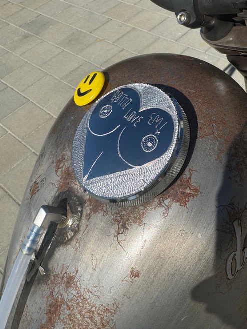 Gotta ❤️ Em Gas Cap - Image 7
