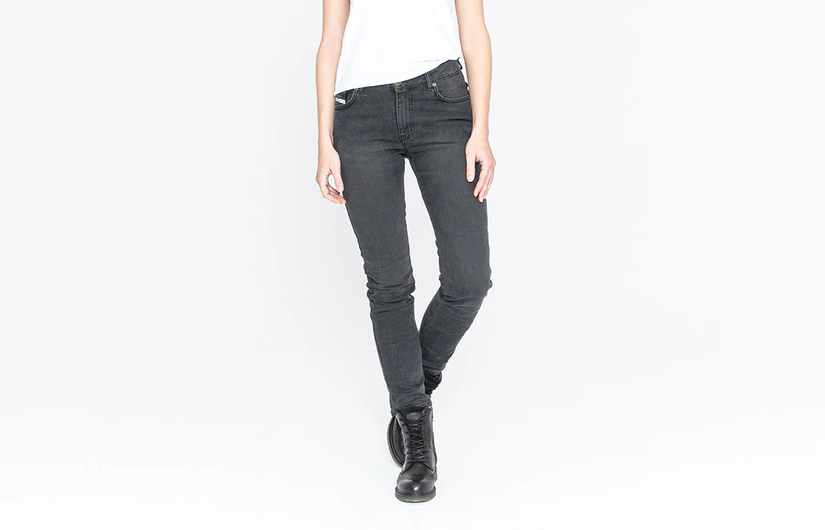 JANE HIGH MONO JEANS | BLACK USED - Image 11