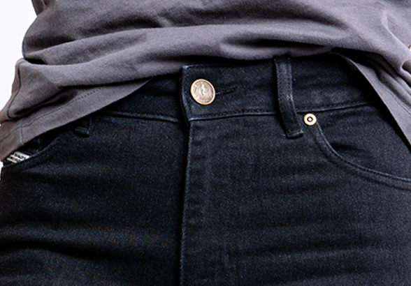 LUNA HIGH MONO JEANS | BLACK USED FINAL PCS - Image 4