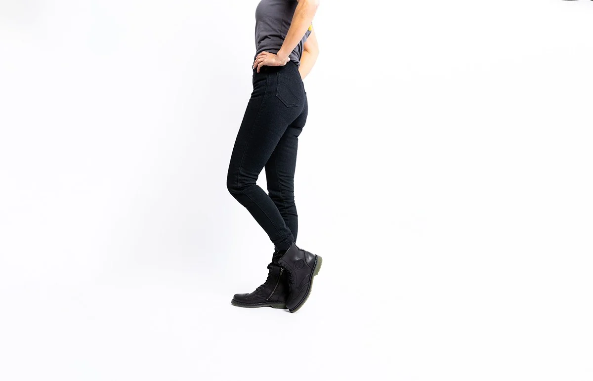 LUNA HIGH MONO JEANS | BLACK USED FINAL PCS - Image 8