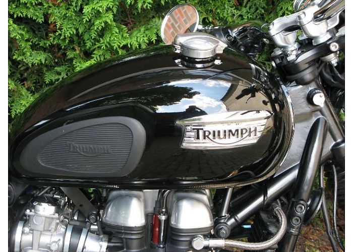 MONZA POLISHED FUEL CAP KIT FOR TRIUMPH and HARLEY - Image 3