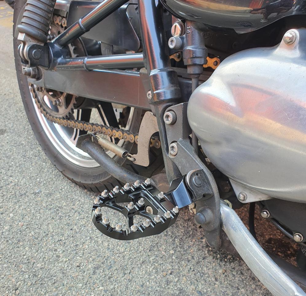 MX style Foot Pegs for Triumph - Image 2