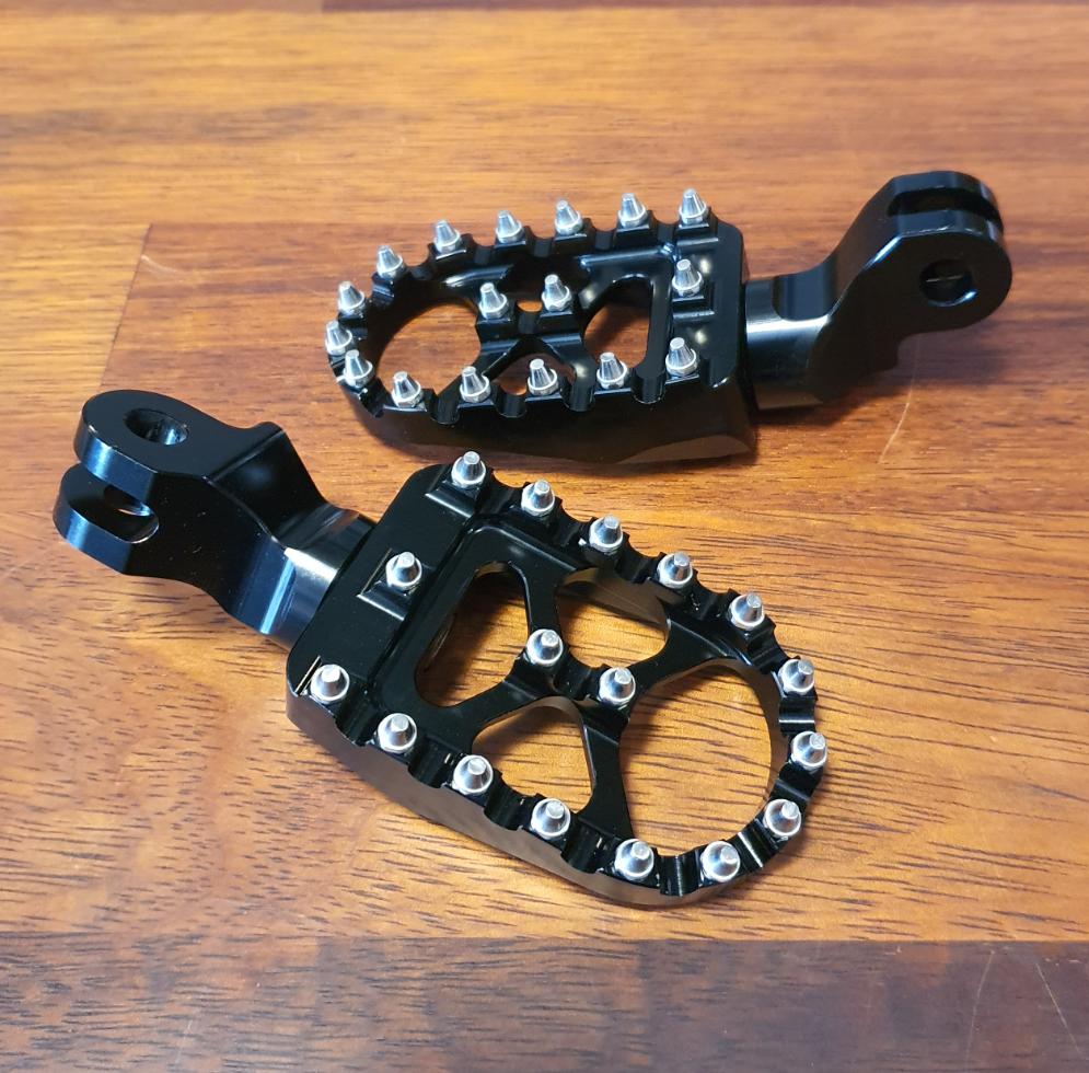 MX style Foot Pegs for Triumph - Image 3