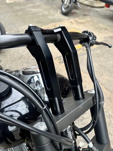 Wind Cutter Riser & Fat Bar Set for XVS650 - Image 10