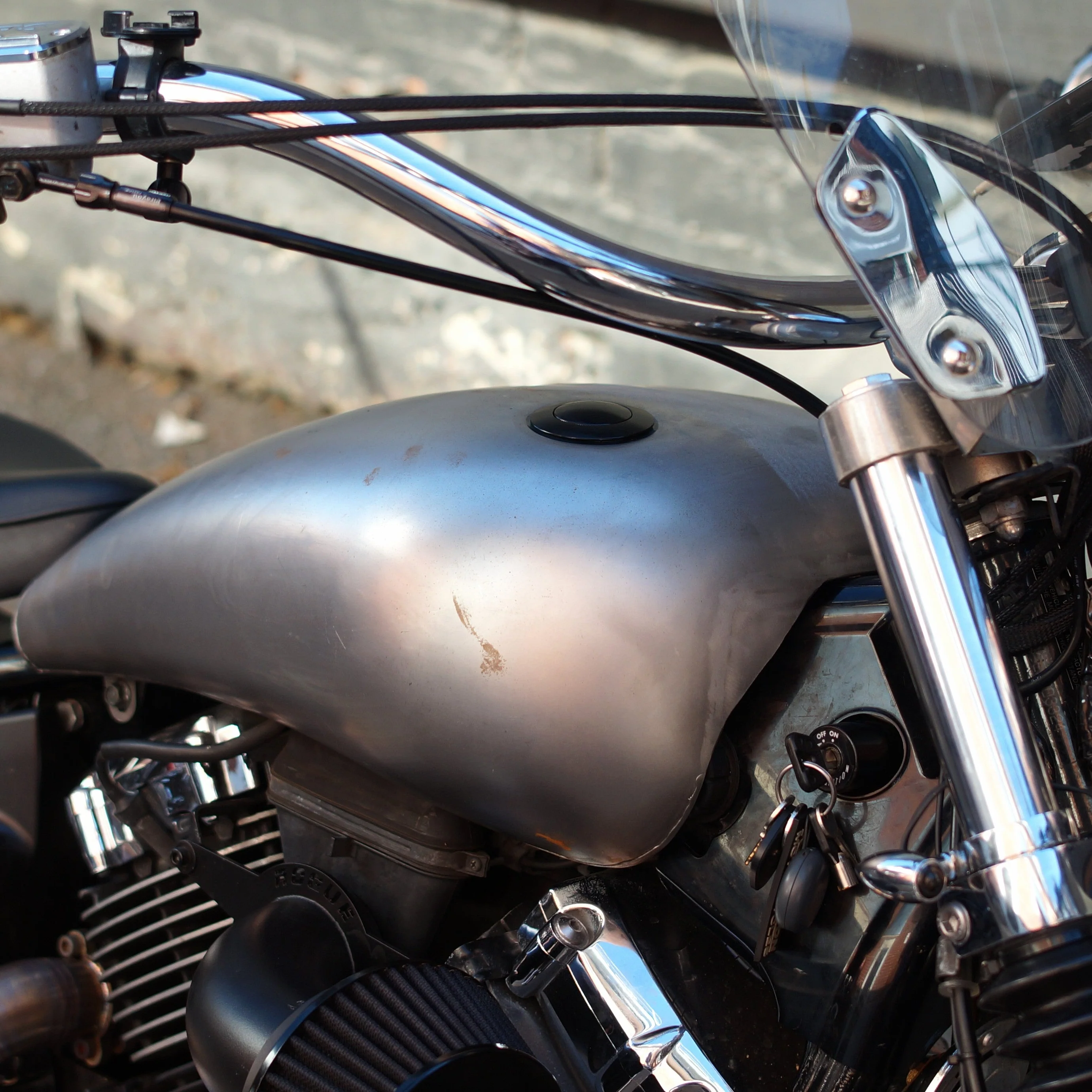 XVS 650 V-star Tear Drop Chopper tank - Image 20