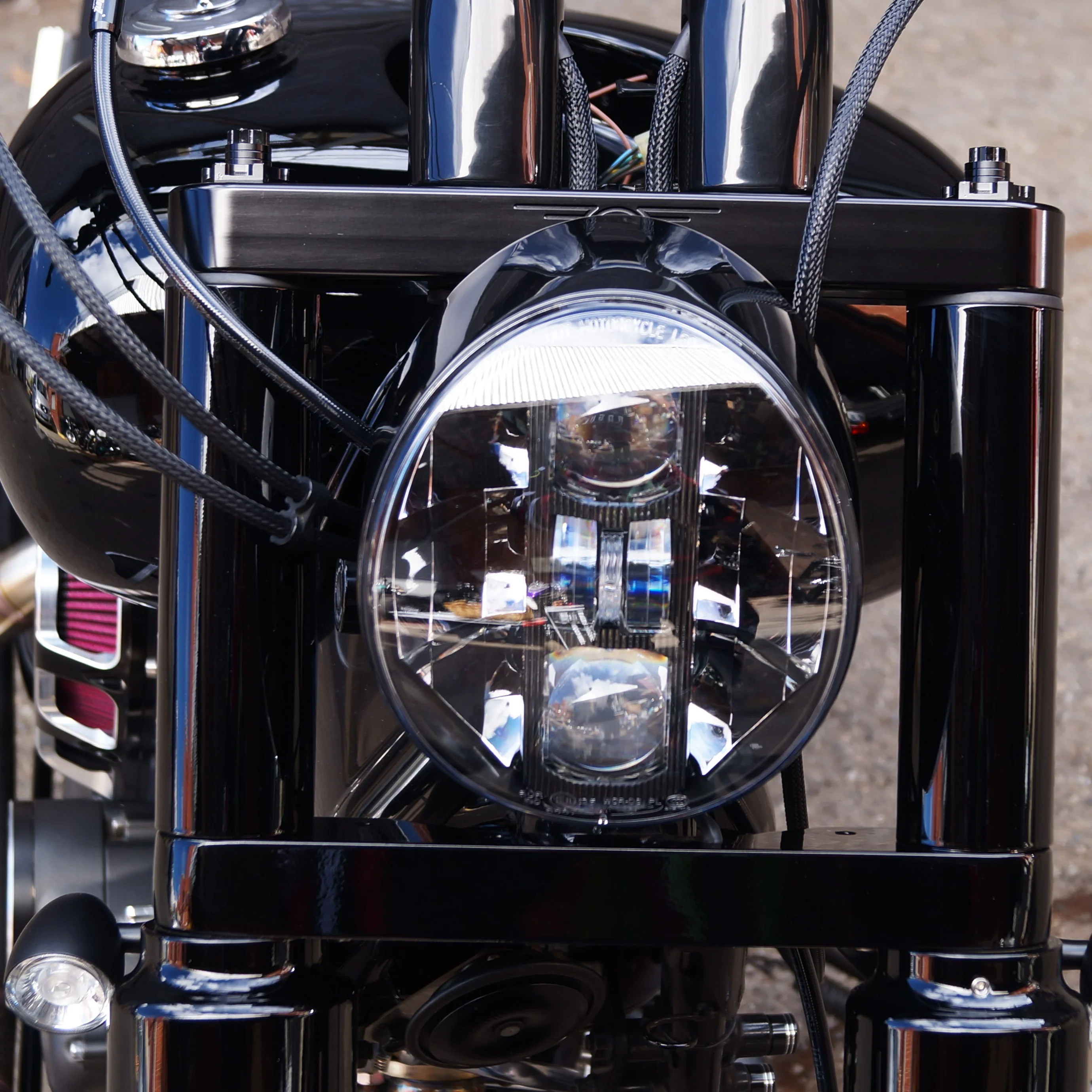 Yamaha XVS 650 V-Star Breakout headlight - Image 4