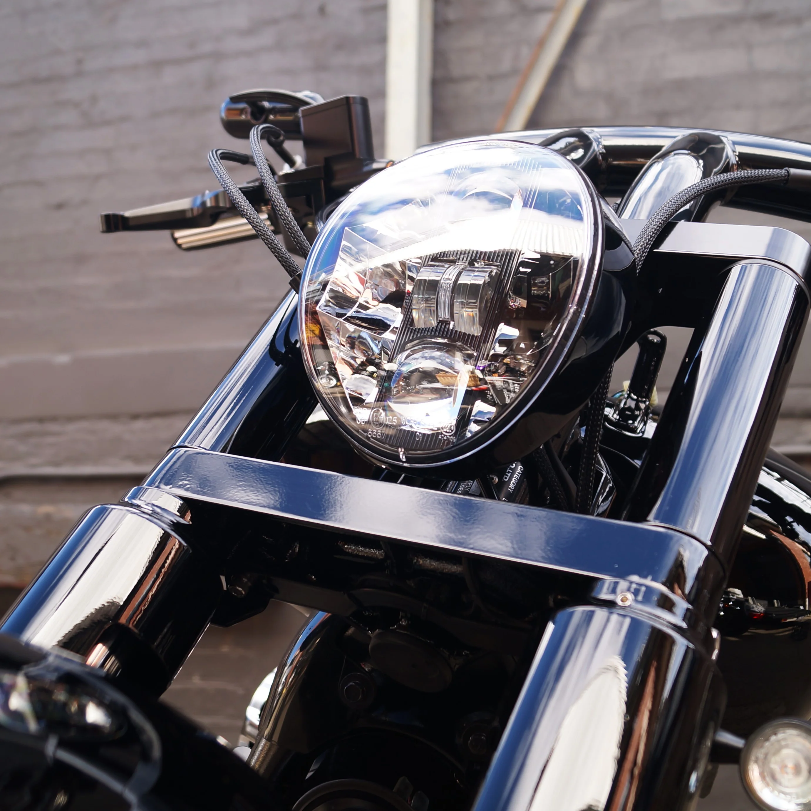 Yamaha XVS 650 V-Star Breakout headlight - Image 5