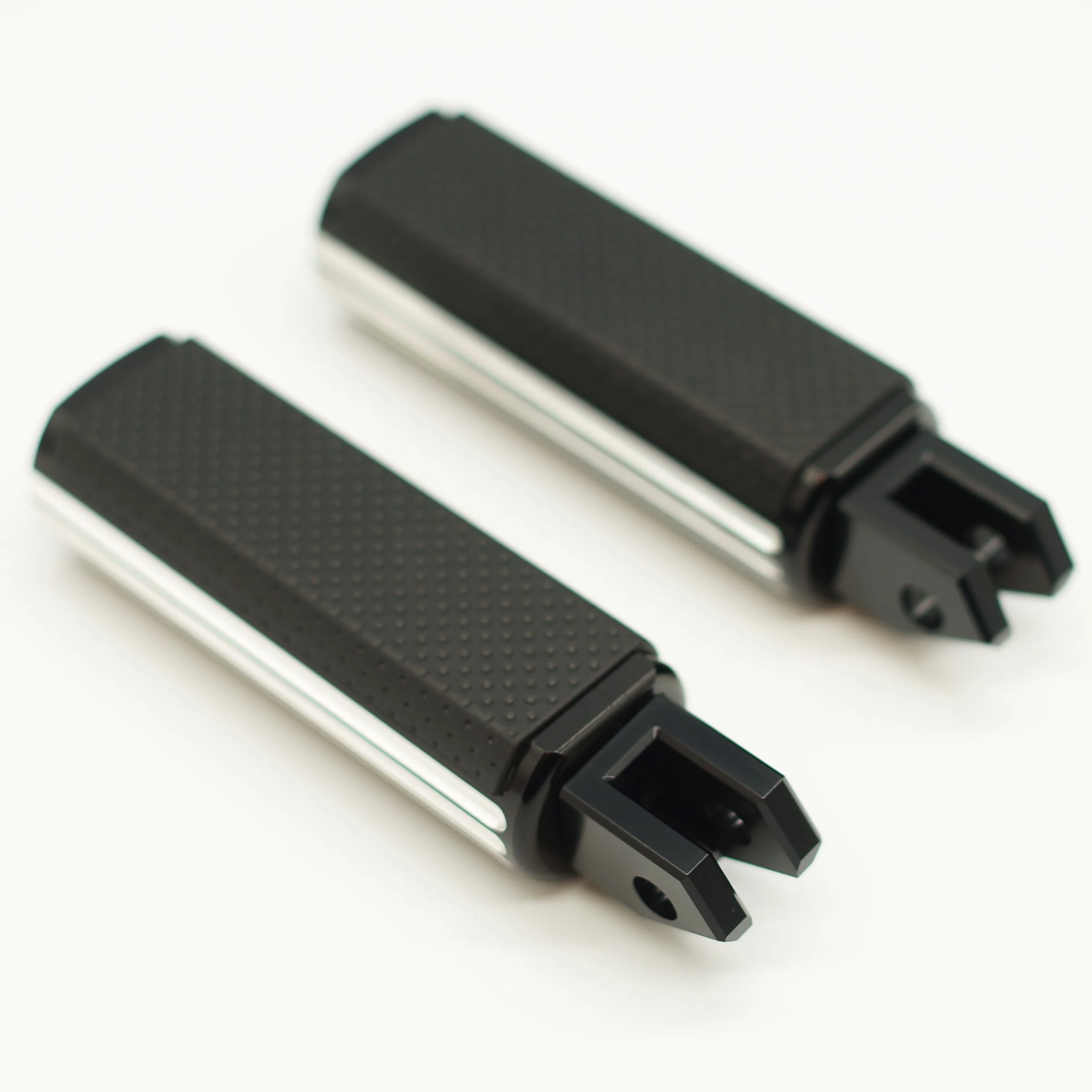 Yamaha XVS650 V-star CNC Signature footrests pegs - Image 10