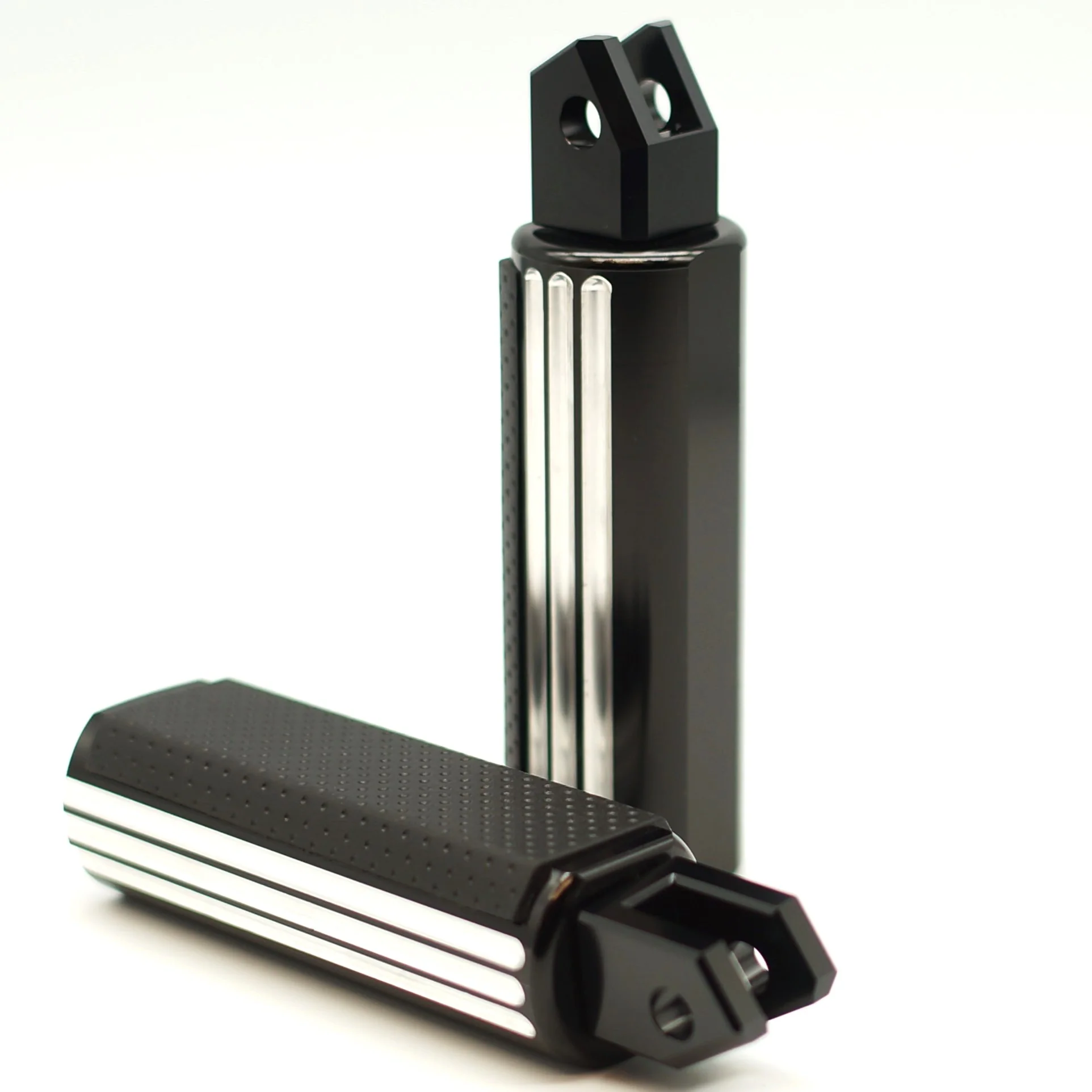 Yamaha XVS650 V-star CNC Signature footrests pegs - Image 11