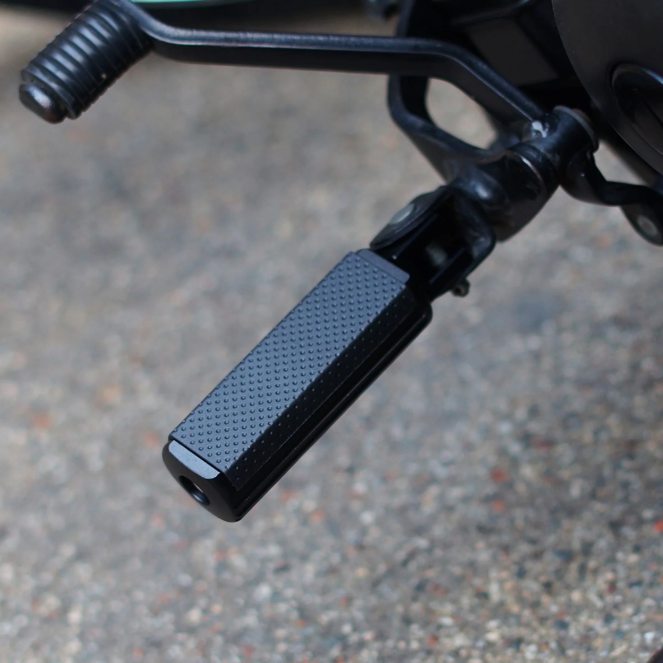 Yamaha XVS650 V-star CNC Signature footrests pegs - Image 13