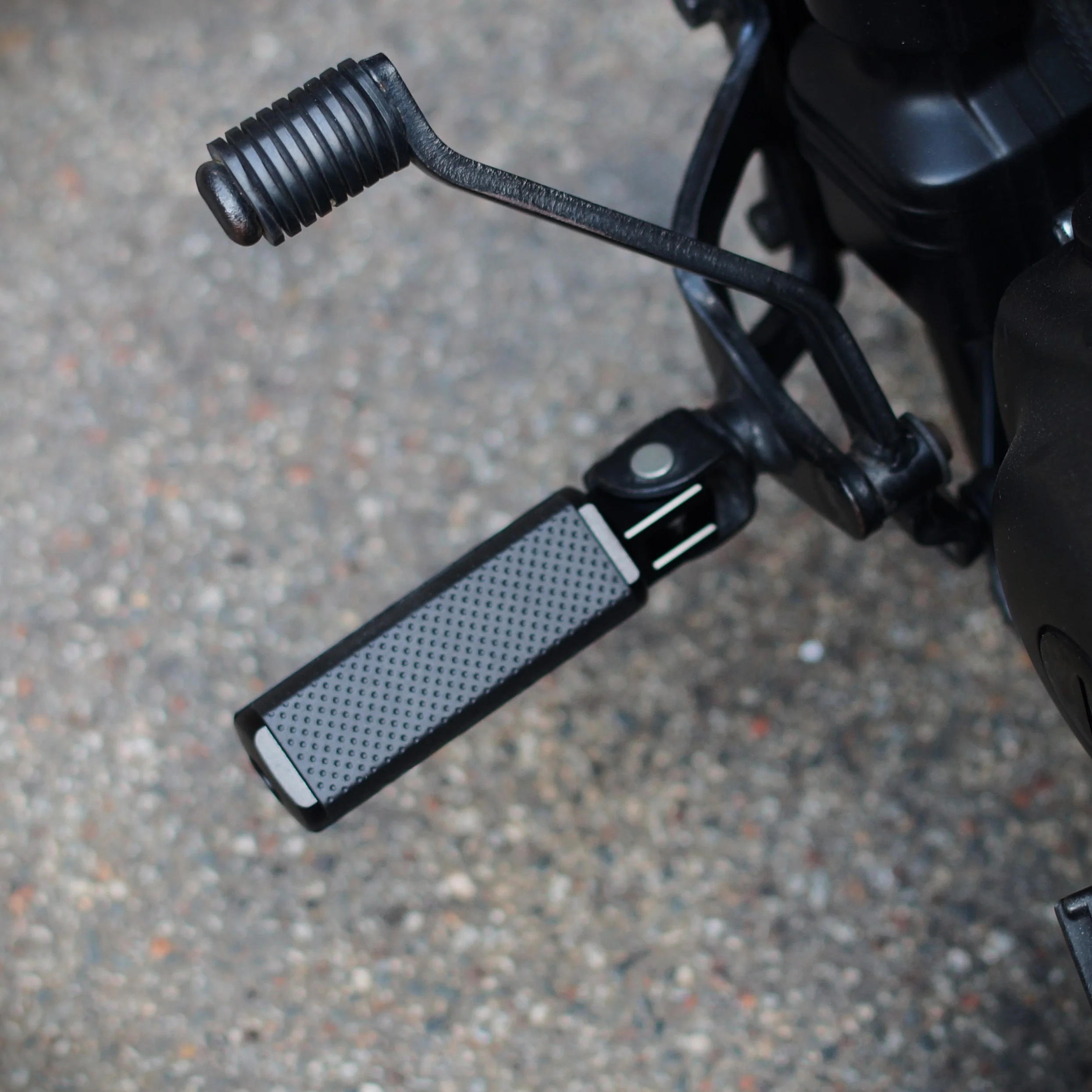 Yamaha XVS650 V-star CNC Signature footrests pegs - Image 15