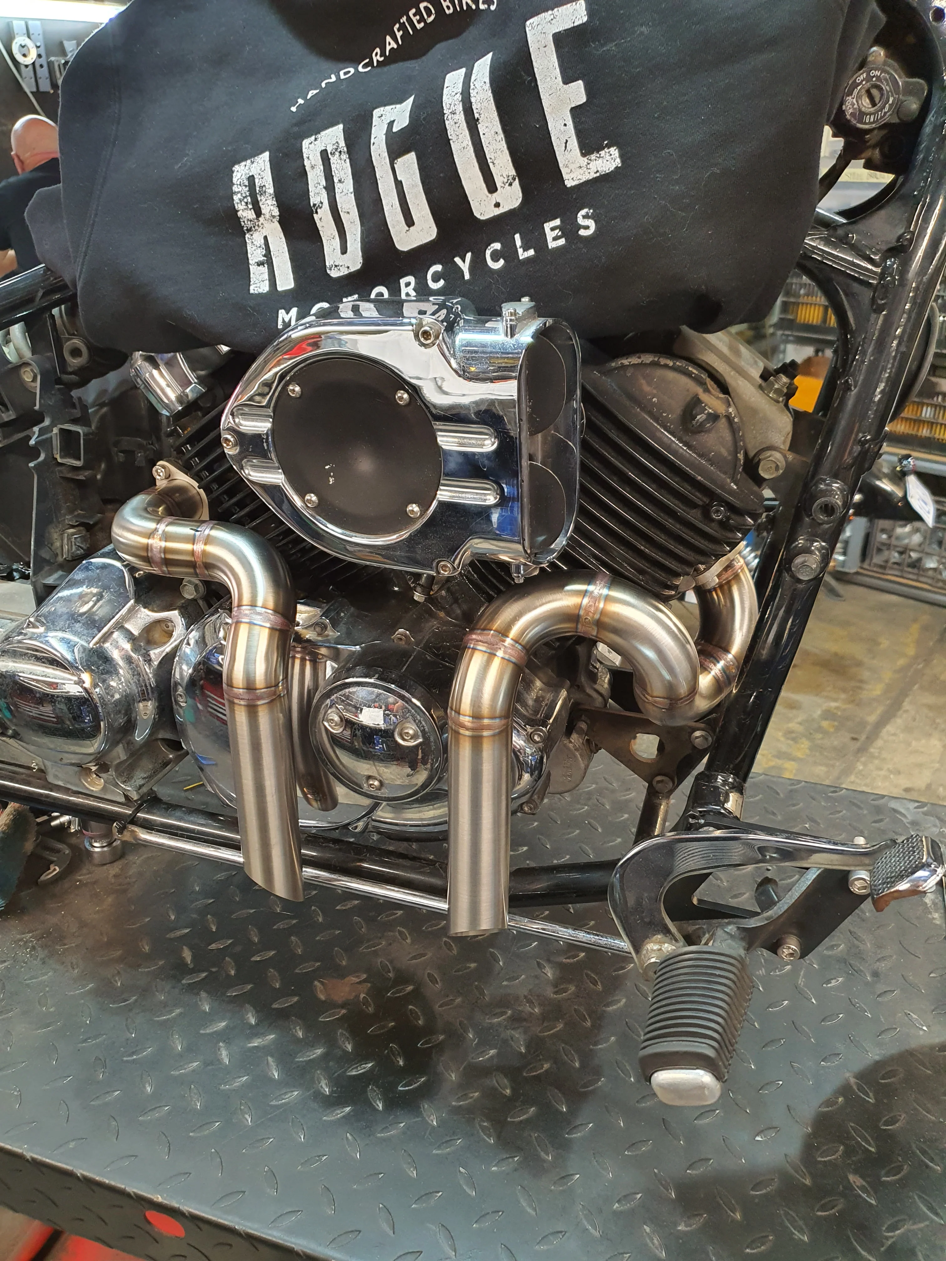 Yamaha XVS650 V-star - Stainless Exhaust "CnB" - Image 2